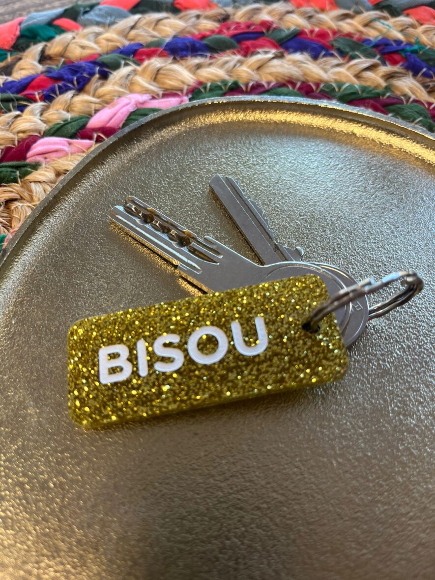 Porte-clefs paillettes Bisou