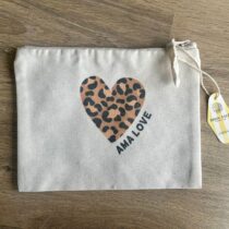 pochette ama love graou